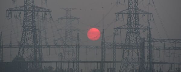 Tổ chức Air Visual đưa thành phố Hà Nội vào Bảng xếp hạng 10 thành phố có chất lượng không khí xấu nhất thế giới và xếp hạng Hà Nội là thành phố ô nhiễm không khí nhất thế giới (chỉ số AQI luôn trên 200 - mức xấu).  - Sputnik Việt Nam