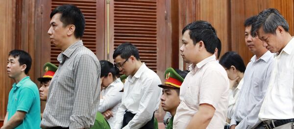 Các bị cáo nghe tuyên án. - Sputnik Việt Nam