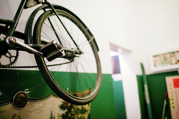 Du lịch thăm quá khứ Liên Xô: Quán bánh nướng, căn hộ tập thể và Đội Thiếu niên Tiền phong - Sputnik Việt Nam