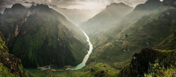 Đèo Mã Pí Lèng ở Hà Giang  - Sputnik Việt Nam