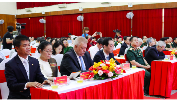 Cuộc đời, sự nghiệp của GS.TS, Thầy thuốc nhân dân Nguyễn Thiện Thành: Kỷ niệm 100 năm ngày sinh Cuộc đời, sự nghiệp của GS.TS, Thầy thuốc nhân dân Nguyễn Thiện Thành: Kỷ niệm 100 năm ngày sinh - Sputnik Việt Nam