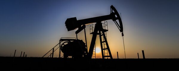 Khai thác dầu mỏ - Sputnik Việt Nam