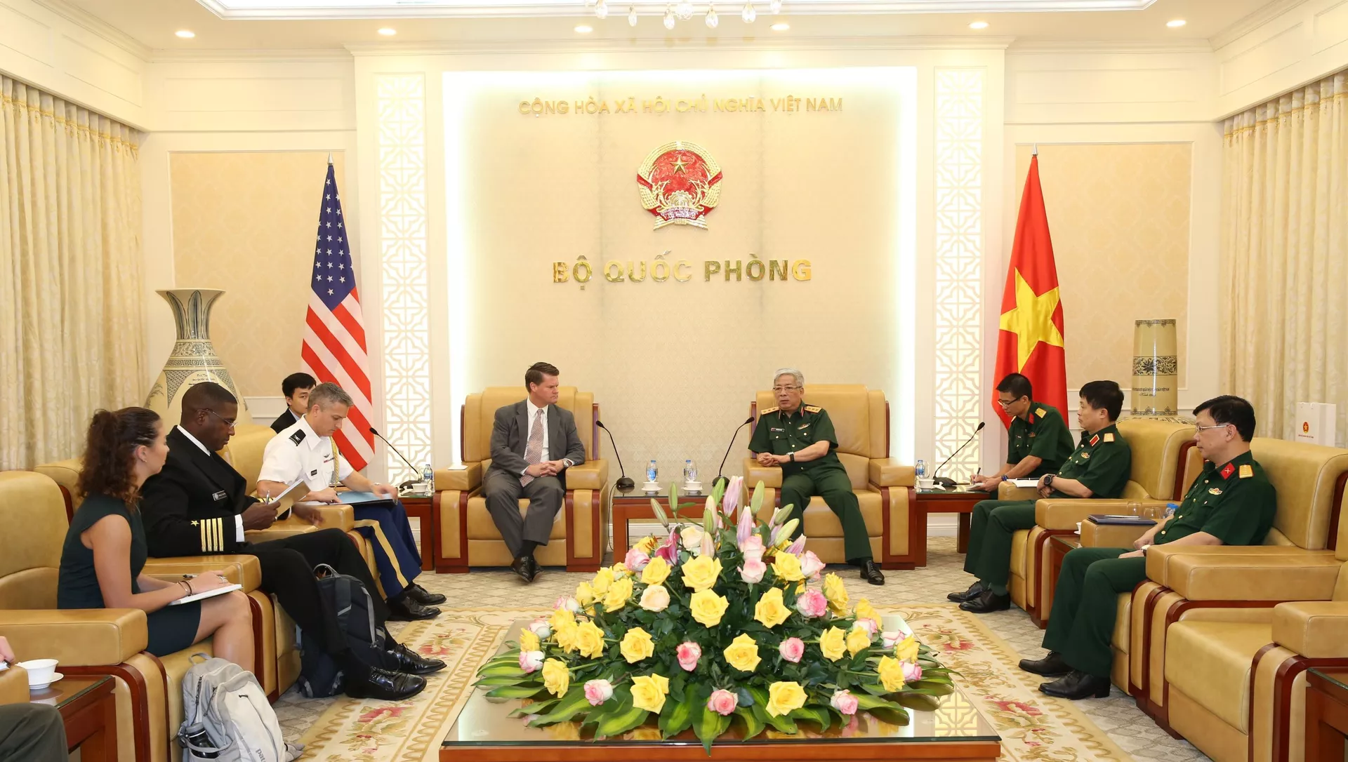 Quang cảnh buổi tiếp. 