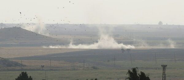 Hậu quả của các cuộc không kích của Thổ Nhĩ Kỳ ở khu vực thành phố Ras Al Ain của Syria - Sputnik Việt Nam