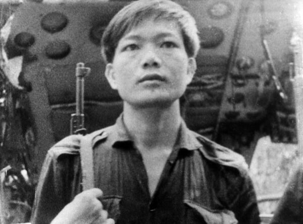 Những người Nga chứng kiến cảnh đoàn quân giải phóng tiến về Hà Nội  - Sputnik Việt Nam