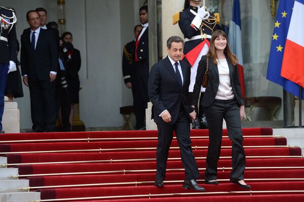 Tiết chế hay cầu kỳ: bí quyết chọn trang phục của các bà đệ nhất phu nhân Tiết chế hay cầu kỳ: bí quyết chọn trang phục của các bà đệ nhất phu nhân - Sputnik Việt Nam