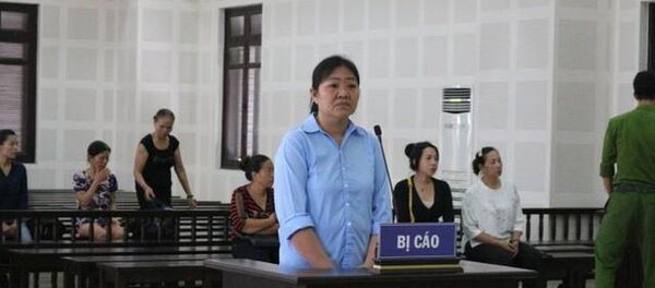 Bị cáo Mai Thị Thủy tại phiên tòa Bị cáo Mai Thị Thủy tại phiên tòa - Sputnik Việt Nam