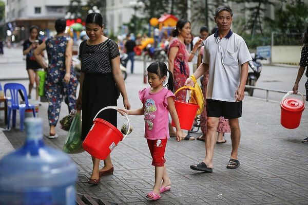 Hà Nội chuẩn bị tăng giá nước sinh hoạt Hà Nội chuẩn bị tăng giá nước sinh hoạt - Sputnik Việt Nam