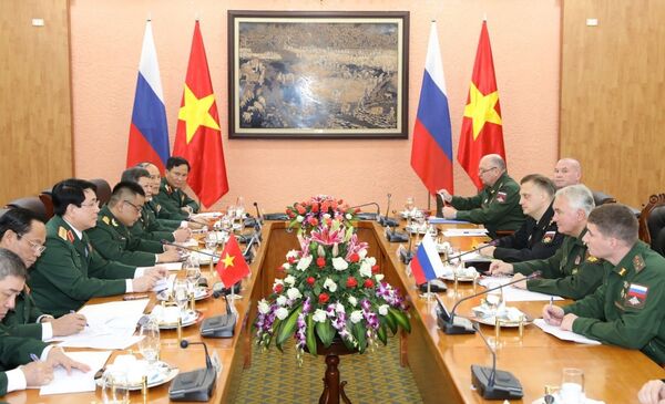Đoàn cấp cao Bộ Quốc phòng LB Nga thăm chính thức Việt Nam - Sputnik Việt Nam