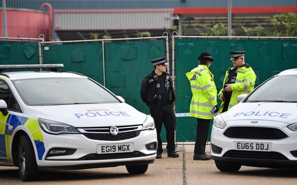 Chết trong container lạnh. Chuyên gia nói về thảm kịch ở Essex - Sputnik Việt Nam