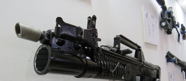 Súng tự động hai tác dụng đặc biệt ADC (Nga) - Sputnik Việt Nam