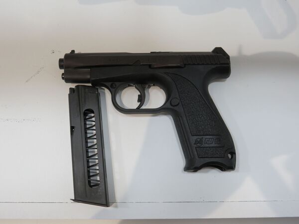 Vũ khí Nga độc đáo: súng tự động bắn dưới nước và súng phóng lựu dùng trong nhà - Sputnik Việt Nam