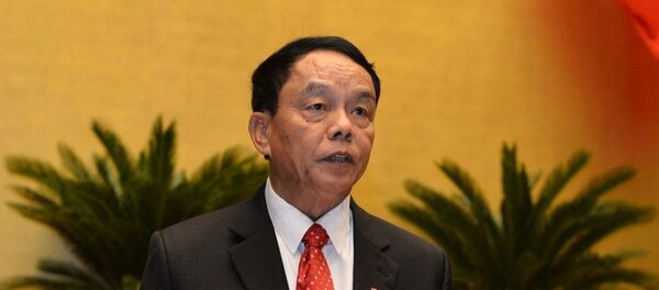 Chủ nhiệm Ủy ban Quốc phòng và An ninh của Quốc hội Võ Trọng Việt trình bày Báo cáo giải trình, tiếp thu, chỉnh lý dự án Luật Xuất cảnh, nhập cảnh của công dân Việt Nam.  - Sputnik Việt Nam