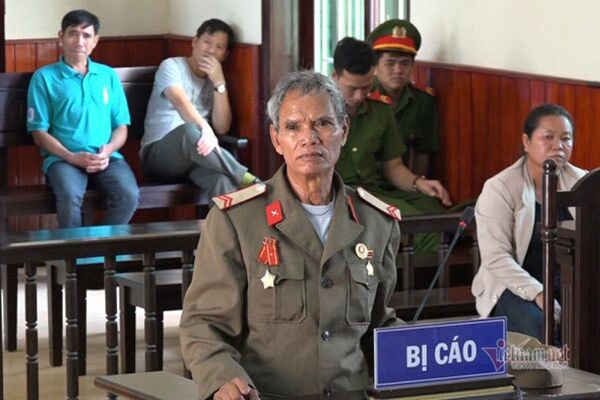 Bắn người vì tưởng khỉ, đàn ông bị án 4 năm tù - Sputnik Việt Nam