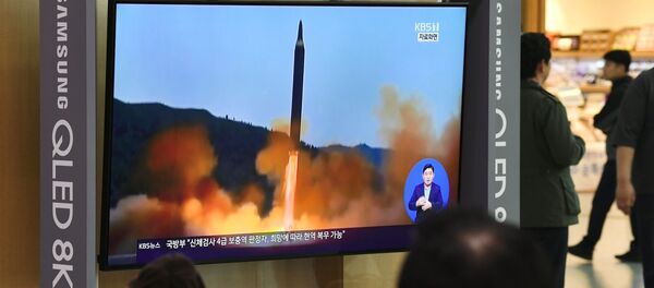 Báo cáo tin tức về việc phóng DPRK của hai tên lửa theo hướng Biển Nhật Bản - Sputnik Việt Nam