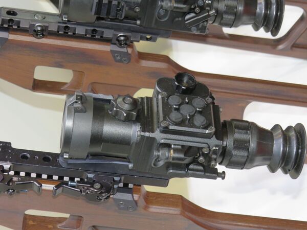 Các kỹ sư Nga điều chỉnh thiết bị bảo mật thông tin phù hợp với khí hậu nhiệt đới nóng ẩm - Sputnik Việt Nam