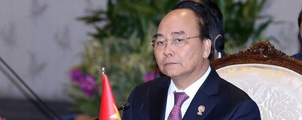 Thủ tướng Nguyễn Xuân Phúc dự Phiên toàn thể Hội nghị cấp cao ASEAN lần thứ 35 - Sputnik Việt Nam