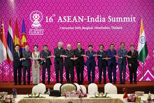 Vấn đề Biển Đông qua hai Hội nghị Cấp cao ASEAN-Ấn Độ và ASEAN-Trung Quốc Vấn đề Biển Đông qua hai Hội nghị Cấp cao ASEAN-Ấn Độ và ASEAN-Trung Quốc - Sputnik Việt Nam