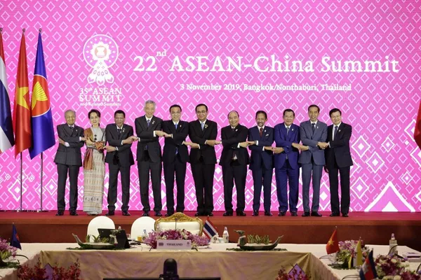 Vấn đề Biển Đông qua hai Hội nghị Cấp cao ASEAN-Ấn Độ và ASEAN-Trung Quốc Vấn đề Biển Đông qua hai Hội nghị Cấp cao ASEAN-Ấn Độ và ASEAN-Trung Quốc - Sputnik Việt Nam
