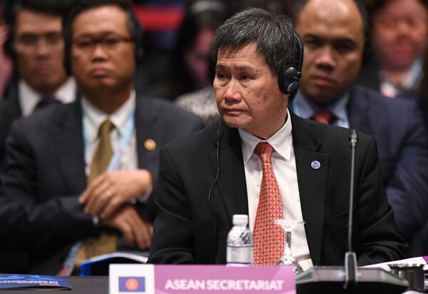 Thời corona: Khách từ Trung Quốc tìm cách vào Việt Nam qua nước trung gian - Sputnik Việt Nam