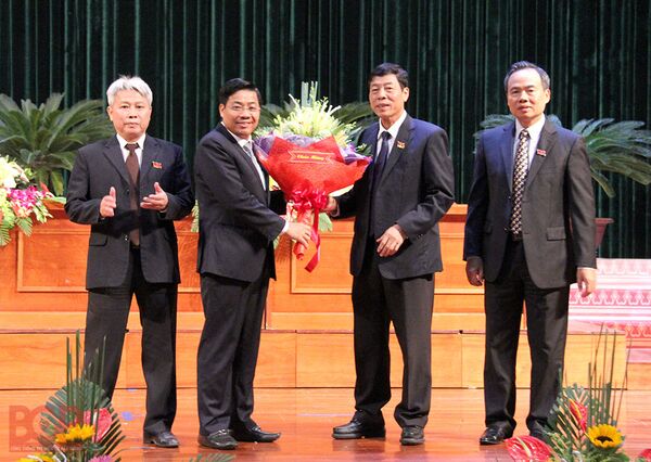 Ông Dương Văn Thái được bầu giữ chức Chủ tịch UBND tỉnh Bắc Giang Ông Dương Văn Thái được bầu giữ chức Chủ tịch UBND tỉnh Bắc Giang - Sputnik Việt Nam