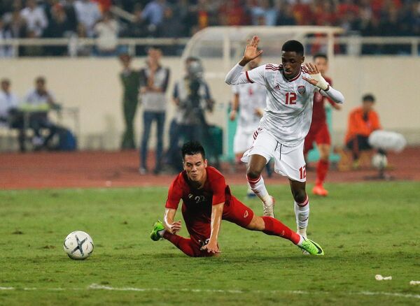 Báo UAE chúc mừng Tuyển Việt Nam - Sputnik Việt Nam