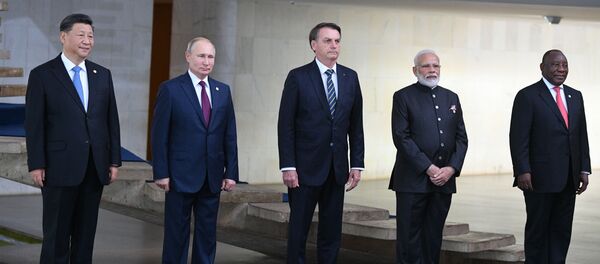 Tổng thống Nga Vladimir Putin tại hội nghị thượng đỉnh BRICS ở Brazil - Sputnik Việt Nam