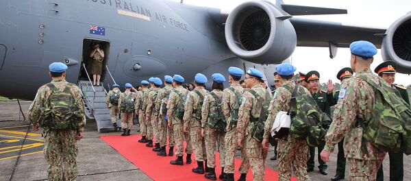 Cán bộ, chiến sĩ Bệnh viện dã chiến cấp 2 số 2 lên máy bay sang Phái bộ Liên hợp quốc tại Nam Sudan thực hiện nhiệm vụ - Sputnik Việt Nam