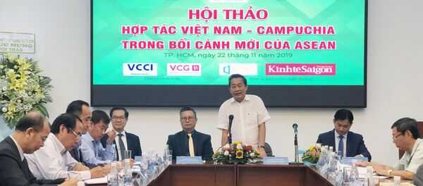 Đại diện các Bộ, ngành và chuyên gia chủ trì hội thảo “Hợp tác Việt Nam – Campuchia trong bối cảnh mới của ASEAN”. Đại diện các Bộ, ngành và chuyên gia chủ trì hội thảo “Hợp tác Việt Nam – Campuchia trong bối cảnh mới của ASEAN”. - Sputnik Việt Nam