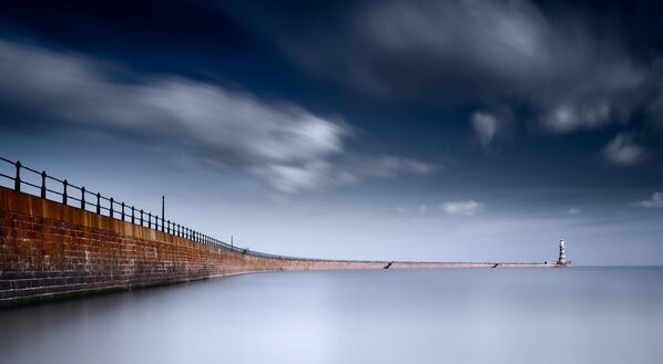 Ảnh Roker Pier, Sunderland của JP Appleton, người chiến thắng trong đề cử Historic England Winner (Nước Anh lịch sử) trong cuộc thi Historic Photographer of the Year 2019 - Sputnik Việt Nam