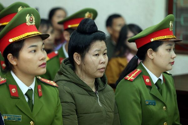 Mẹ nữ sinh giao gà ở Điện Biên lĩnh 20 năm tù - Sputnik Việt Nam