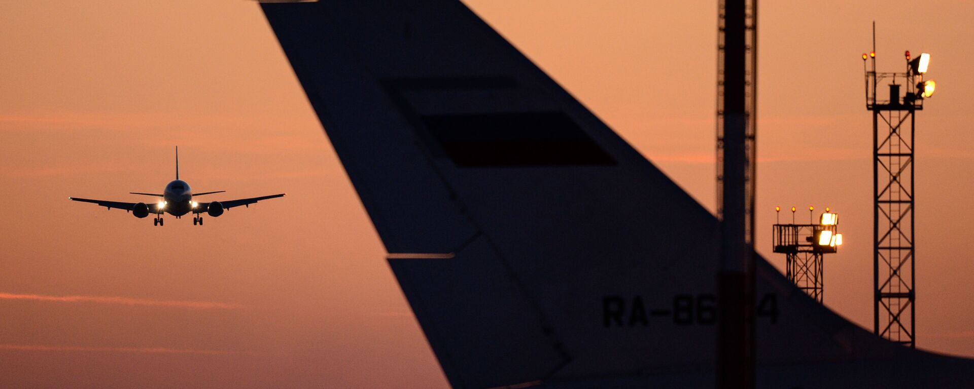 máy bay  - Sputnik Việt Nam, 1920, 08.04.2026