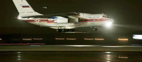 Tại St. Petersburg, máy bay chở thi thể các nạn nhân vụ rơi máy bay Airbus A321 - Sputnik Việt Nam