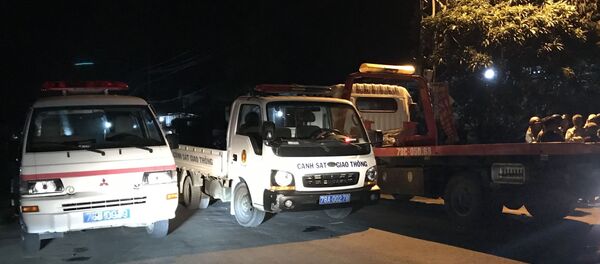 Hiện trường vụ tai nạn khiến 4 người tử vong, 3 người bị thương tại xã Hoà Hiệp Nam, huyện Đông Hòa, tỉnh Phú Yên - Sputnik Việt Nam