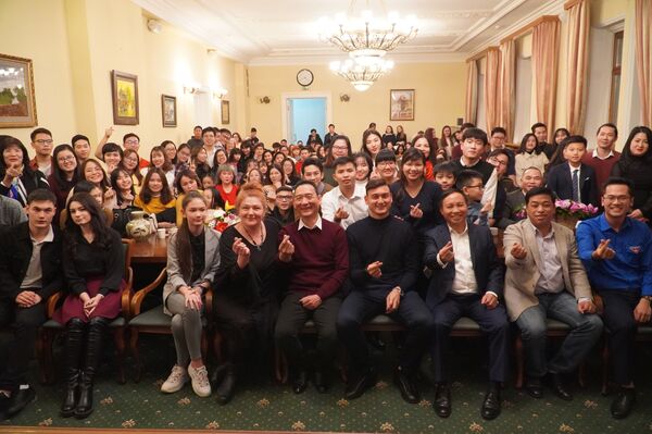 Sắc đẹp và tài năng: Những gương mặt nổi bật của truyền thông Việt Nam 2019 - Sputnik Việt Nam