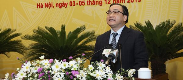 Uỷ viên Bộ Chính trị, Bí thư Thành uỷ Hoàng Trung Hải, Trưởng đoàn đại biểu Quốc hội Thành phố Hà Nội phát biểu chỉ đạo - Sputnik Việt Nam