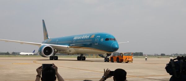 Chiếc máy bay thứ 100 gia nhập đội bay của Vietnam Airlines - Sputnik Việt Nam