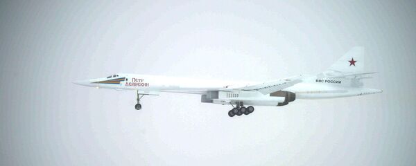Chuyến bay trình diễn máy bay ném bom chiến lược siêu thanh mới Tu-160M Peter Deinekin - Sputnik Việt Nam