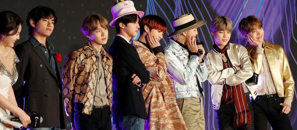 Nhóm BTS Hàn Quốc tại lễ trao giải âm nhạc châu Á MAMA 2019 tại Nhật Bản Nhóm BTS Hàn Quốc tại lễ trao giải âm nhạc châu Á MAMA 2019 tại Nhật Bản - Sputnik Việt Nam