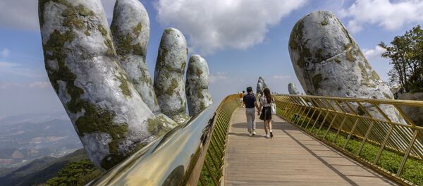 Cây Cầu Vàng Bà Nà Đà Nẵng Cây Cầu Vàng Bà Nà Đà Nẵng - Sputnik Việt Nam