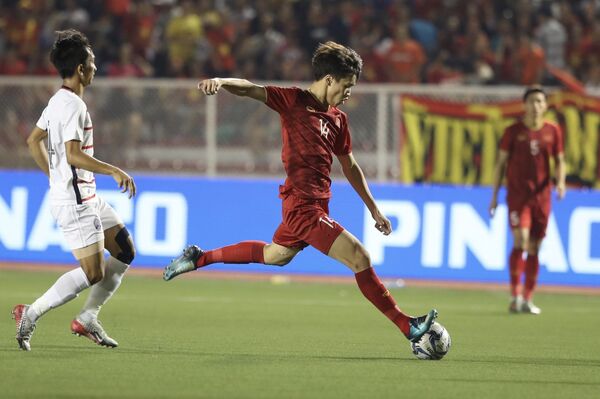 SEA Games 30: U22 Việt Nam vào chung kết sau trận thắng 4-0 SEA Games 30: U22 Việt Nam vào chung kết sau trận thắng 4-0 - Sputnik Việt Nam