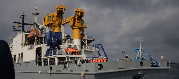 Tàu cứu hộ Igor Belousov của Hạm đội Thái Bình Dương Liên Bang Nga  - Sputnik Việt Nam