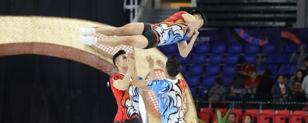 Nguyễn Việt Anh, Nguyễn Chế Thanh, Vương Hoài Ân với bài biểu diễn đoạt HCV đồng đội - Sputnik Việt Nam