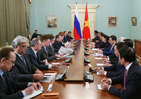 Ông Medvedev đề nghị Chủ tịch Quốc hội Việt Nam thảo luận về sự tương tác của hai nước - Sputnik Việt Nam