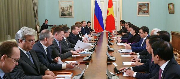 Thủ tướng Nga D. Medvedev gặp, Chủ tịch Quốc hội Việt Nam Nguyễn Thị Kim Ngân  - Sputnik Việt Nam