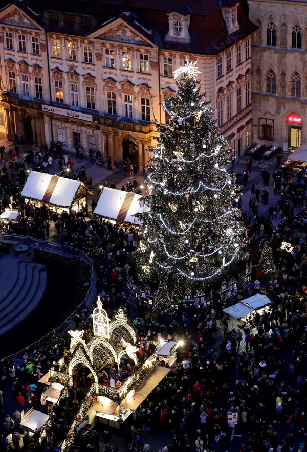 Chợ Giáng sinh trên Quảng trường Phố cổ ở Prague Chợ Giáng sinh trên Quảng trường Phố cổ ở Prague - Sputnik Việt Nam
