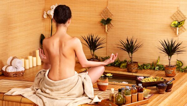 Cô gái tại spa - Sputnik Việt Nam