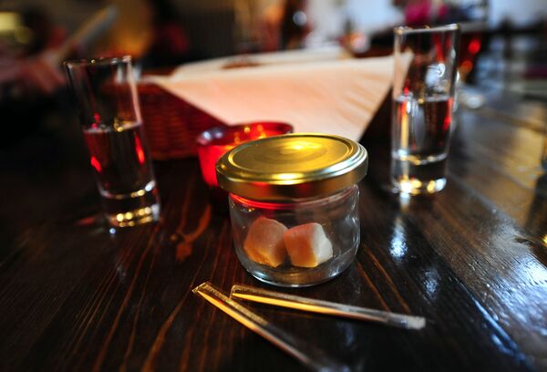 Thận trọng, có chất độc! Những món ăn truyền thống nguy hiểm nhất của các nước trên thế giới - Sputnik Việt Nam