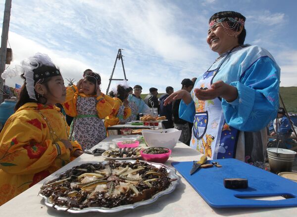 Thận trọng, có chất độc! Những món ăn truyền thống nguy hiểm nhất của các nước trên thế giới - Sputnik Việt Nam