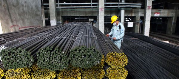 Sản phẩm thép xây dựng tại Công ty CP Thép Hòa Phát Hải Dương cung ứng ra thị trường. - Sputnik Việt Nam